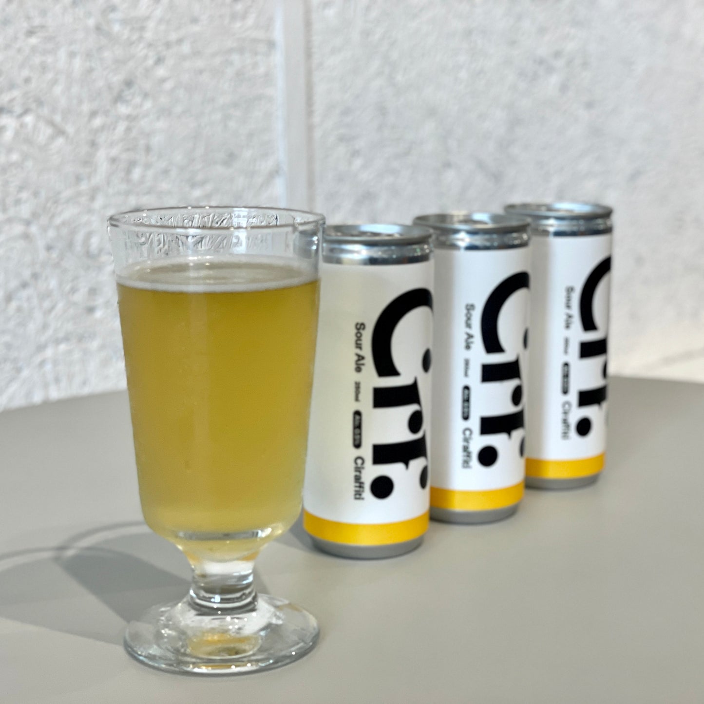 お酒をあまり飲まないという方におすすめしたいsourale! IPAに比べ爽やかで柑橘の味を感じるため飲みやすさが特徴的です。