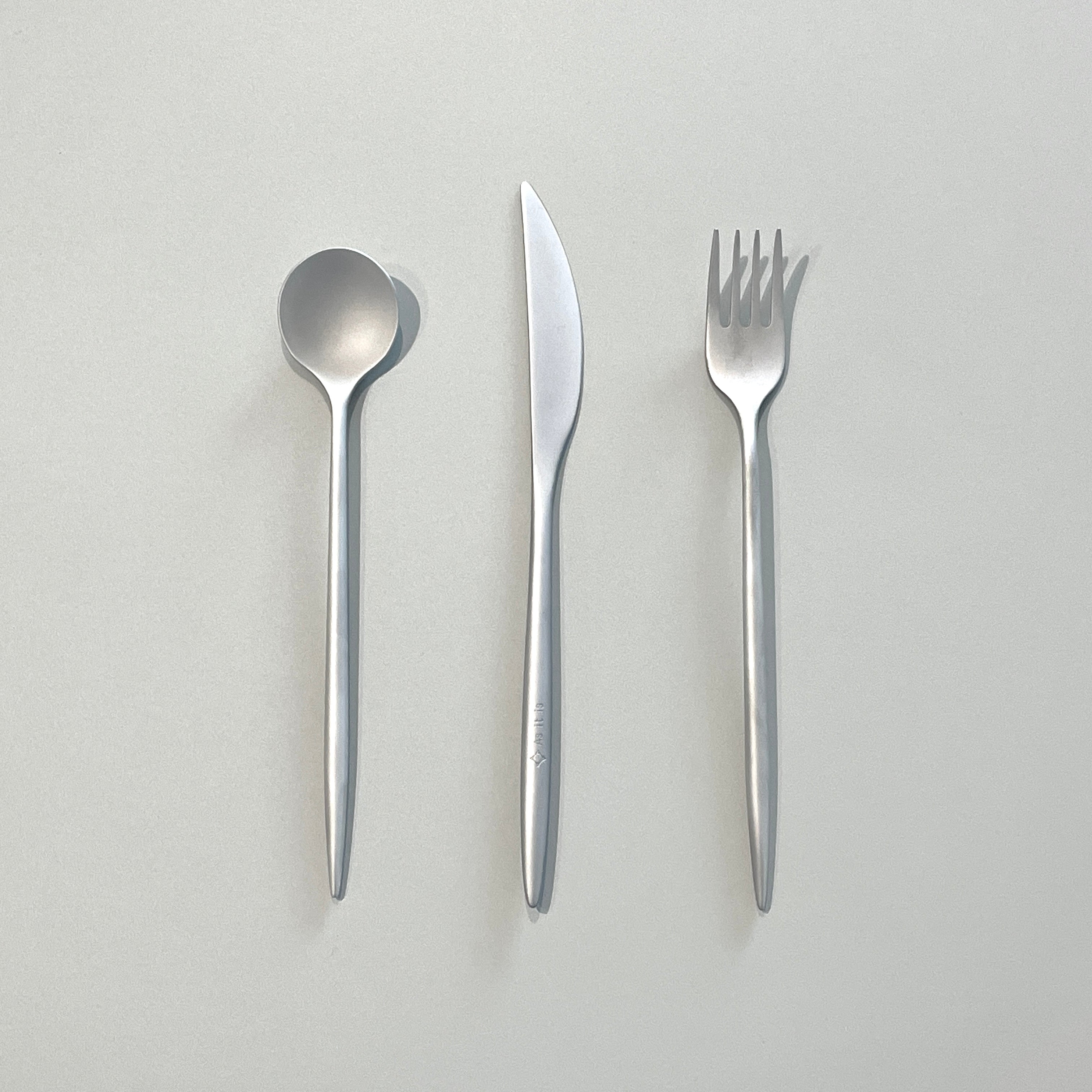 sugata-cutlery-wht-01.jpg?v=